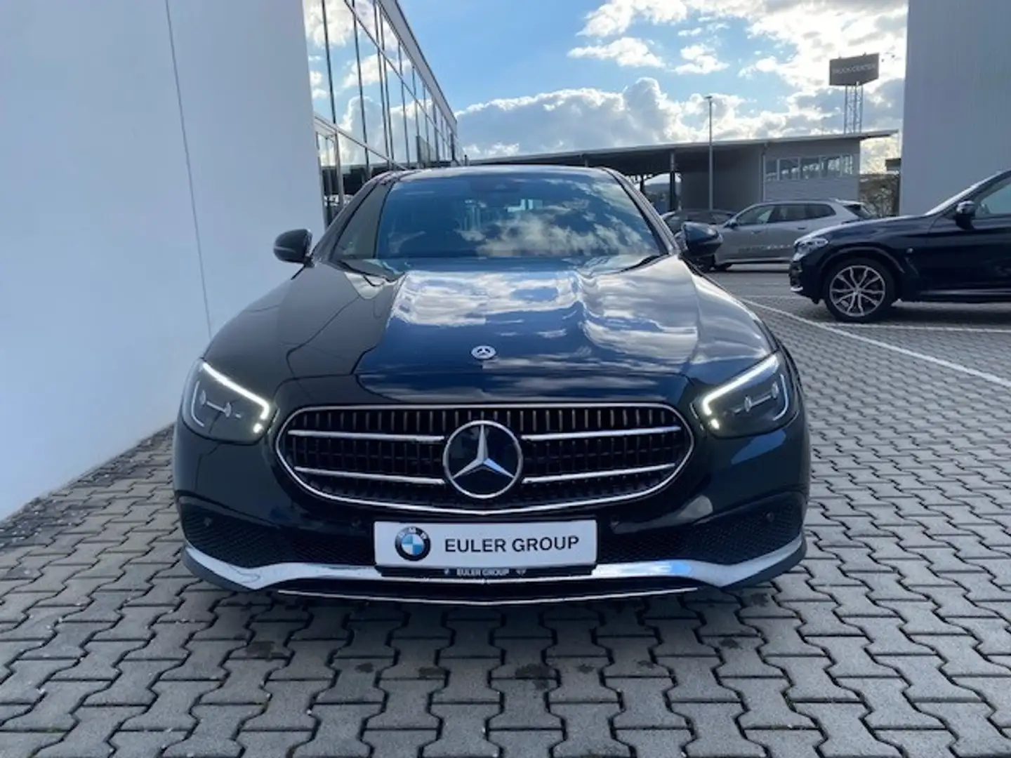 Mercedes-Benz E 450 Benz 4Matic AHK PANO Luftfederung RFK Negru - 2