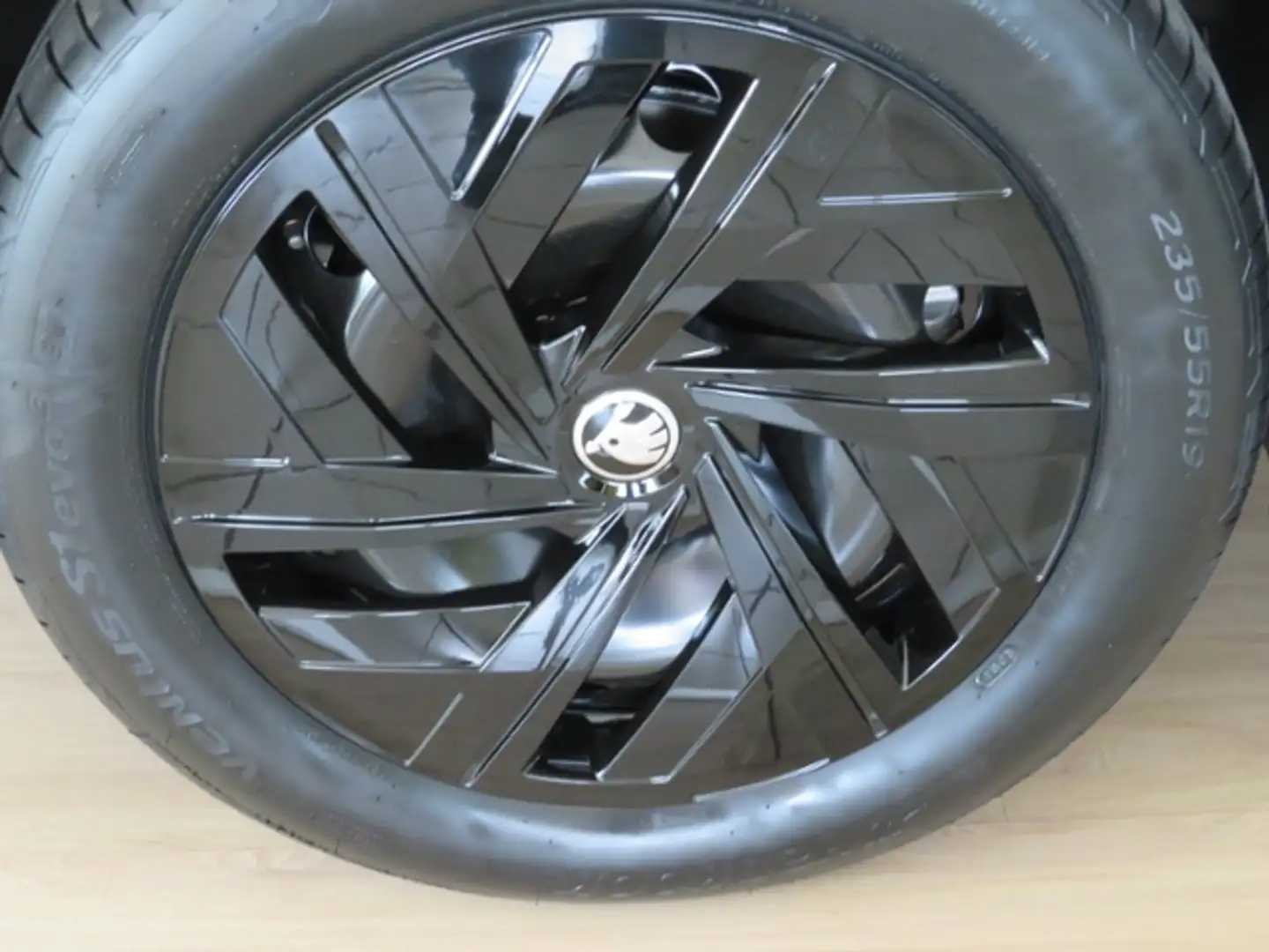 Skoda Elroq 50 Tour Loft Groen - 2