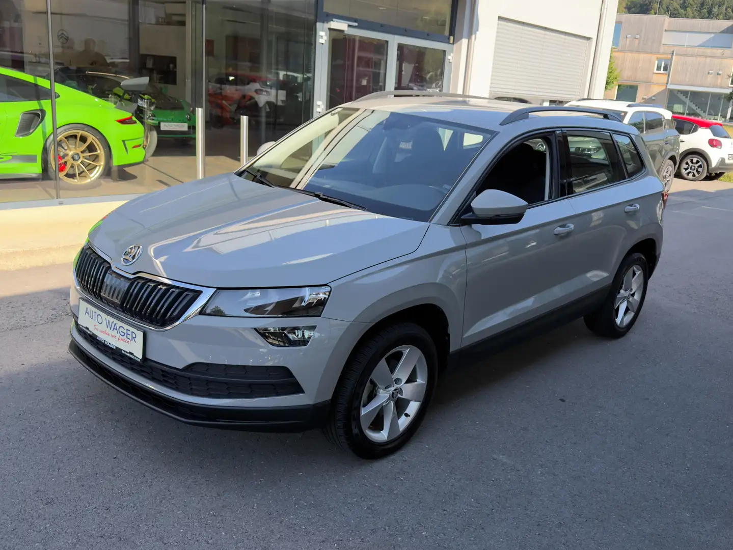 Skoda Karoq Ambition Grau - 1