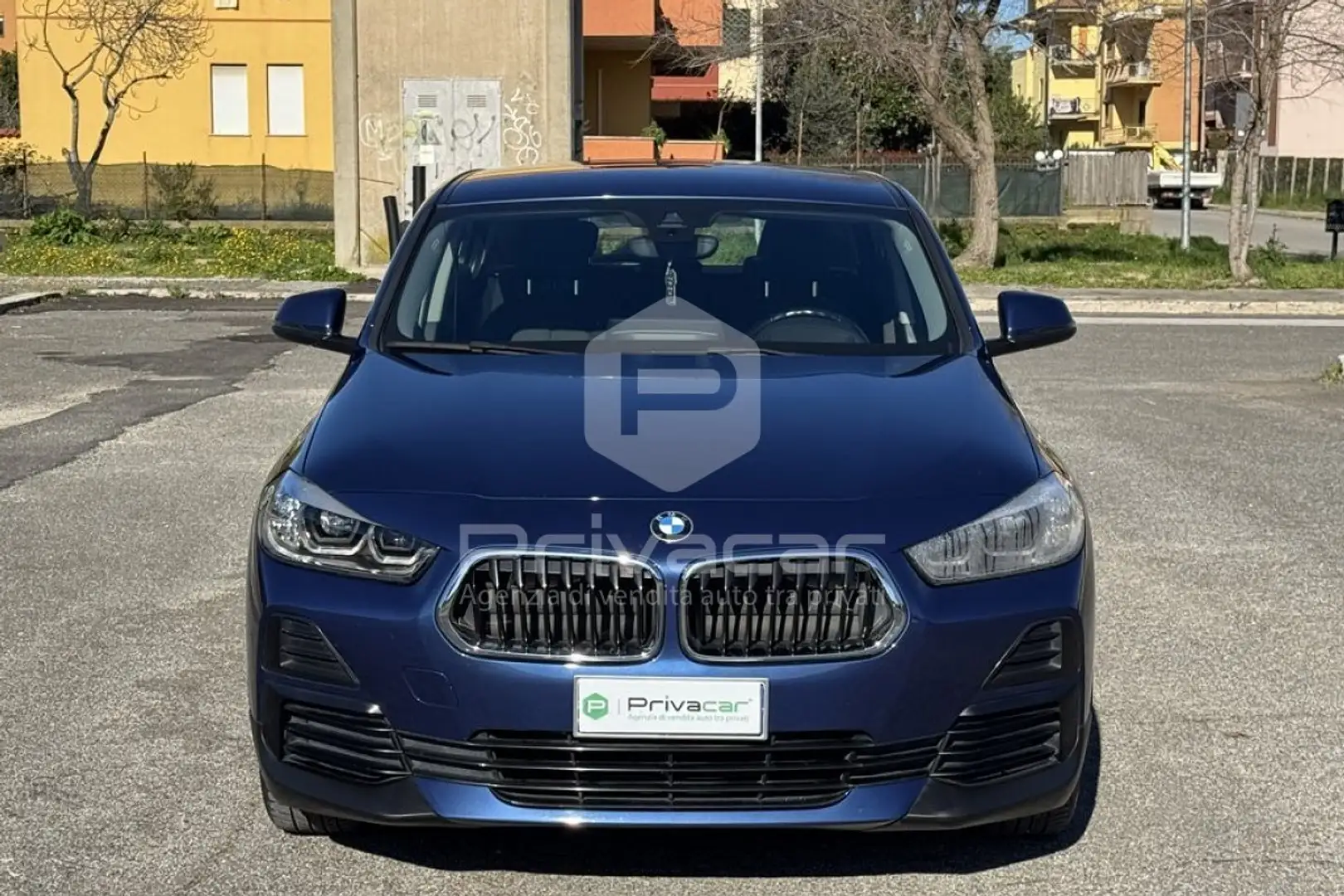 BMW X2 X2 xDrive18d Advantage Blau - 2