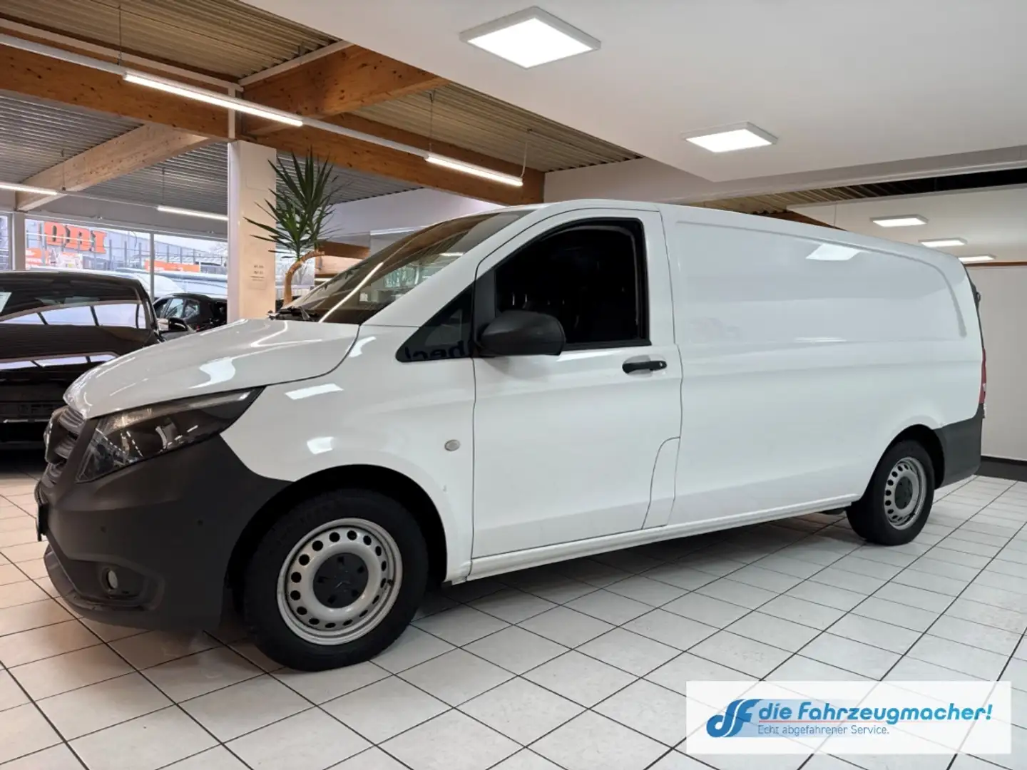Mercedes-Benz Vito Kasten 114 CDI Sortimo extralang  AHK Parklenkass. Blanc - 2