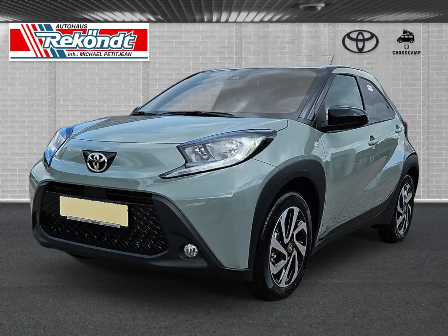 Toyota Aygo X Teamplayer 1.0 VVT-i EU6e, ACC, Kamera Grün - 1