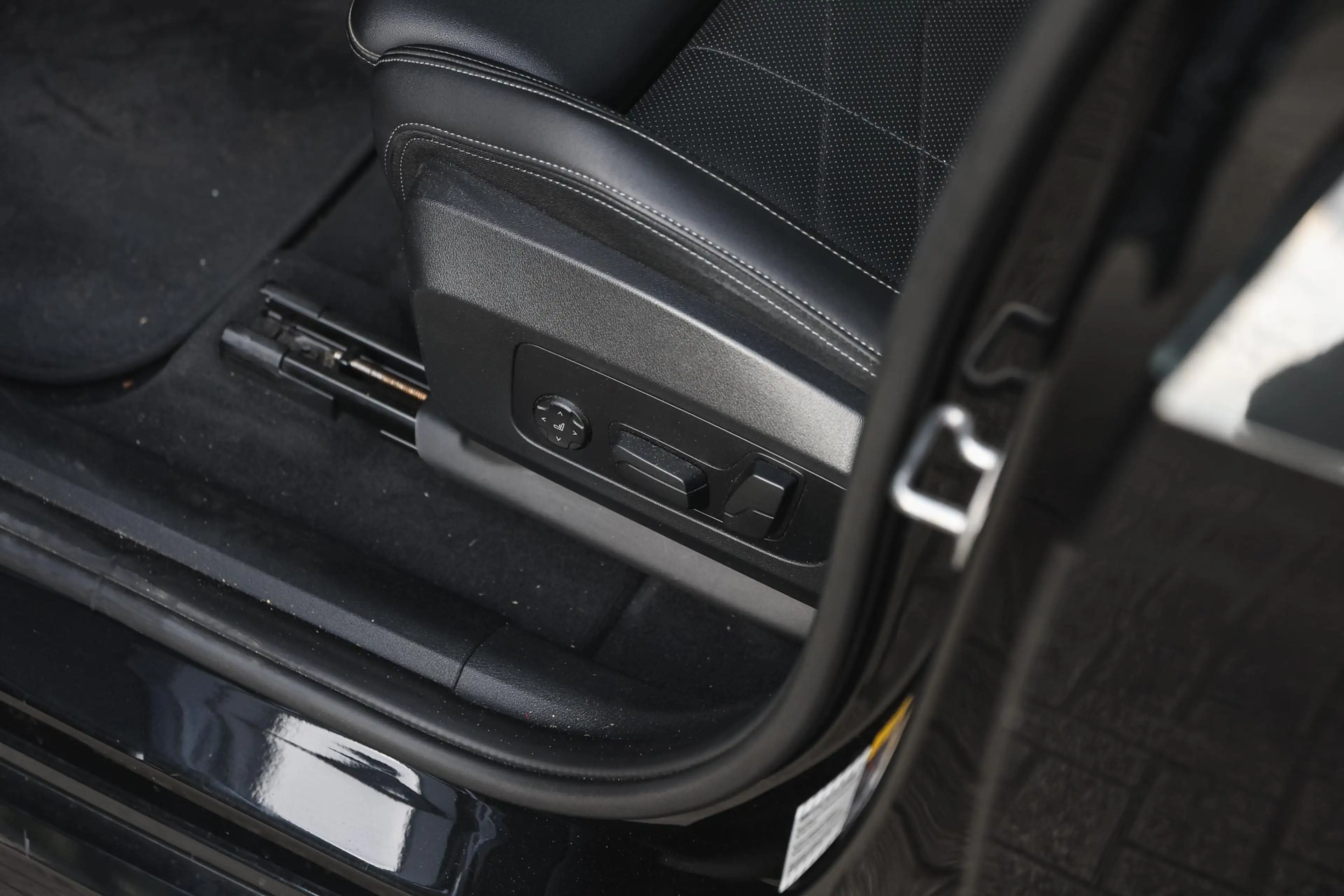 BMW iX1 xDrive30 M Sport / Trekhaak / Panoramadak / Comfor — photo 15