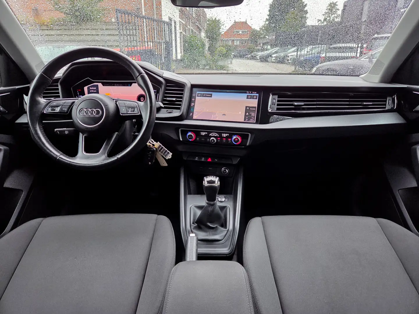 Audi A1 Sportback 25 TFSI EPIC NAVI DIGIDASH LMV PDC Blauw - 2