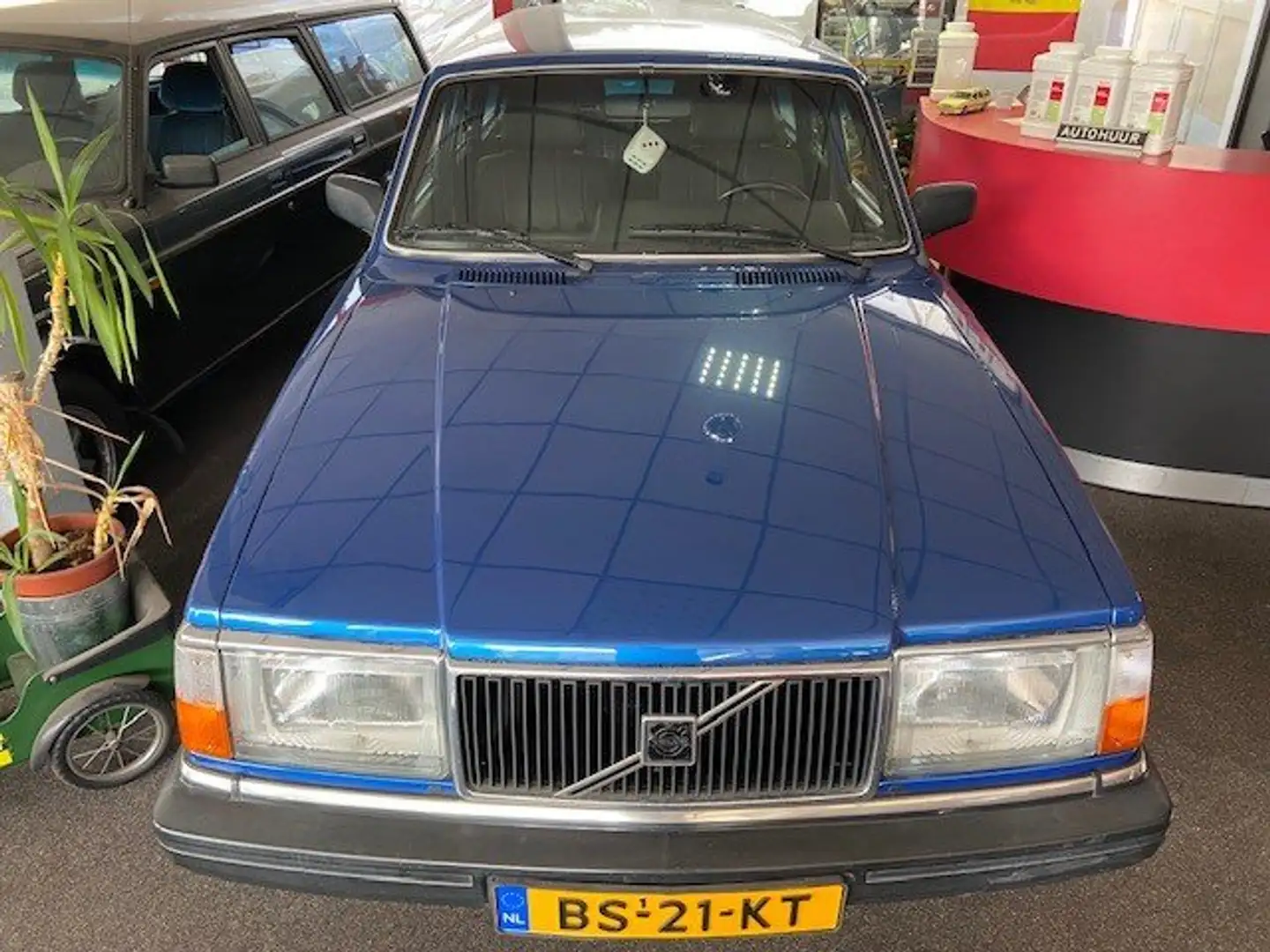 Volvo 240 2.4 D6 VAN ORIG. NL NAP Blauw - 2