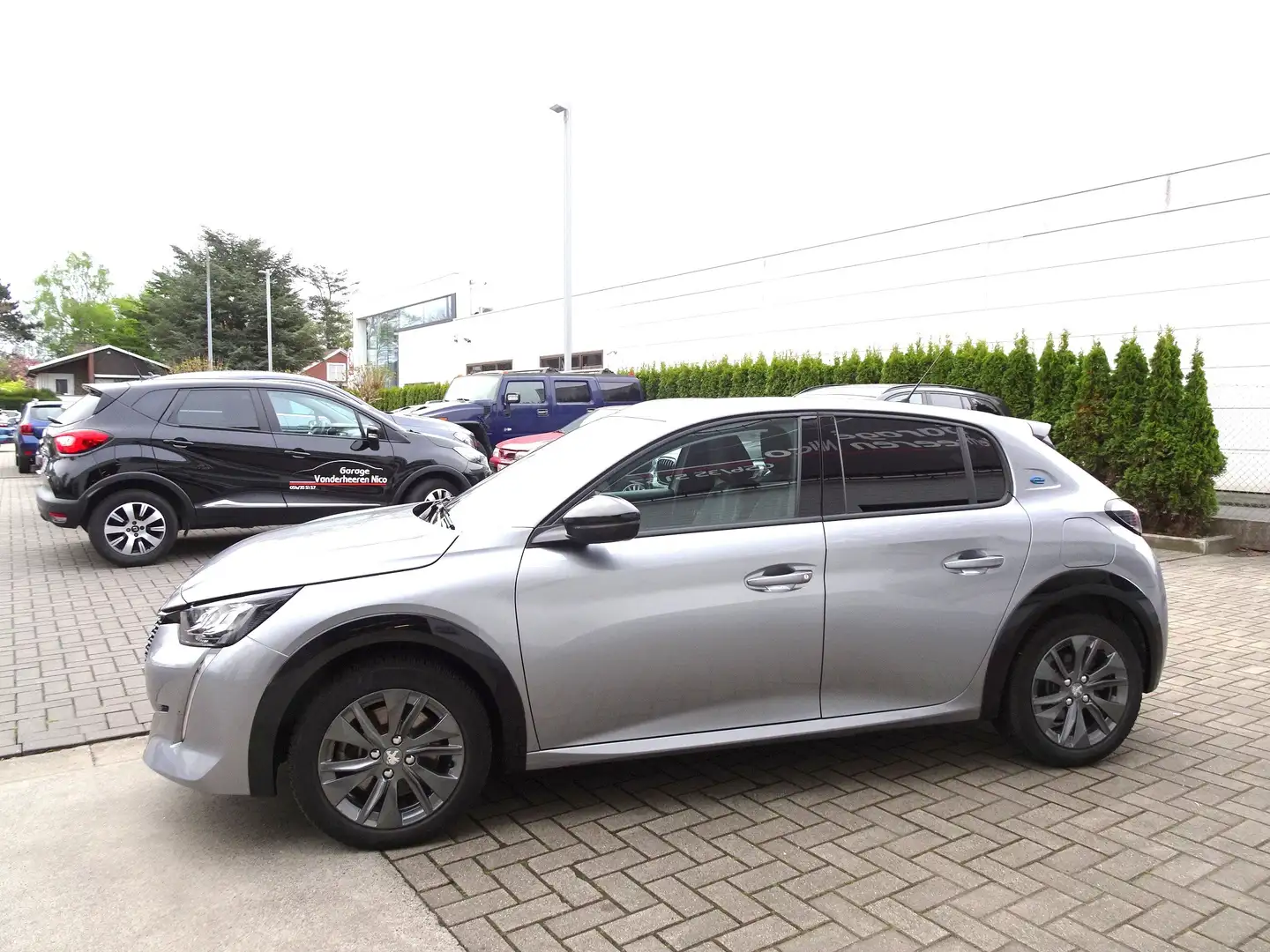 Peugeot e-208 50kWh Allure CARPLAY,CAMERA,NAVI,CRUISE,LED,BLUETH Grijs - 2