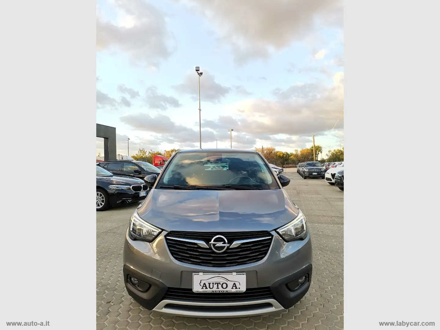 Opel Crossland X X 1.2 T 12V 110 CV S&S Innov. Grijs - 2