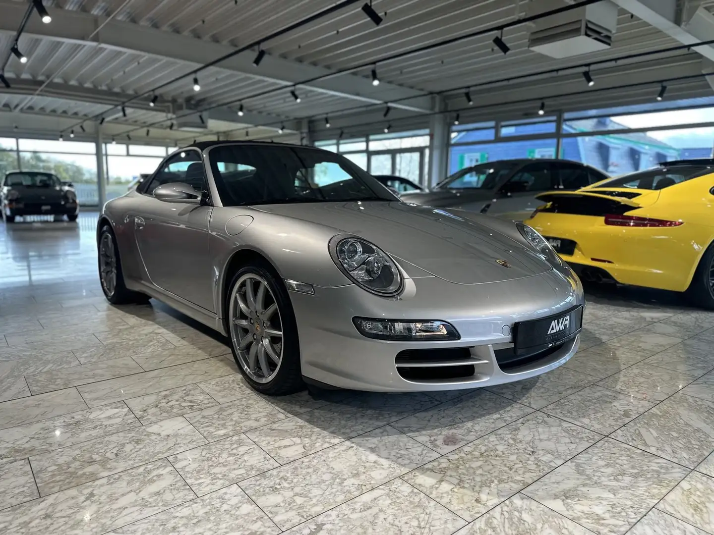 Porsche 997 Carrera Cabrio SCHALTER*ORG.31620KM*19"* Argent - 2