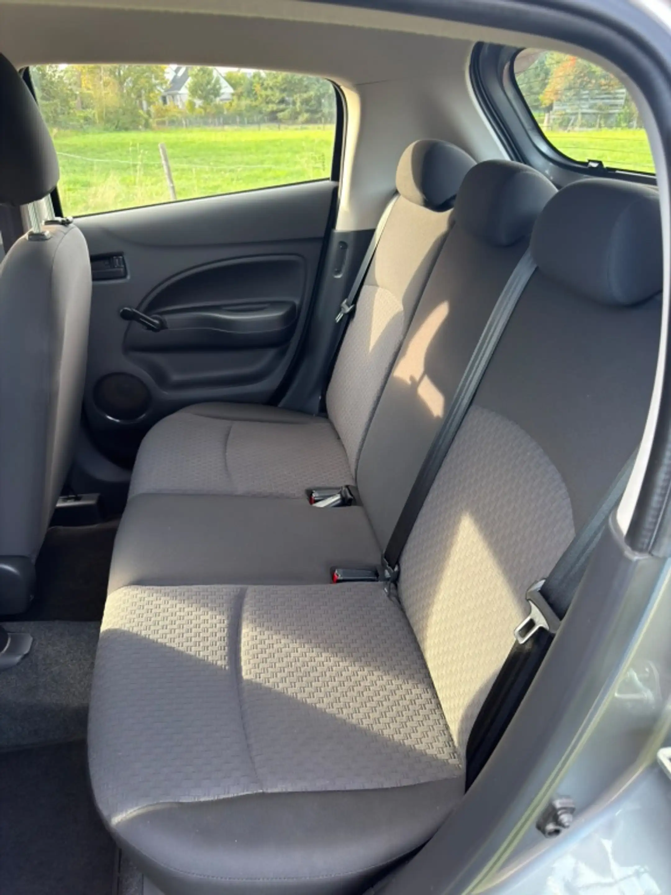Mitsubishi Space Star 1.0 Cool+ — photo 14
