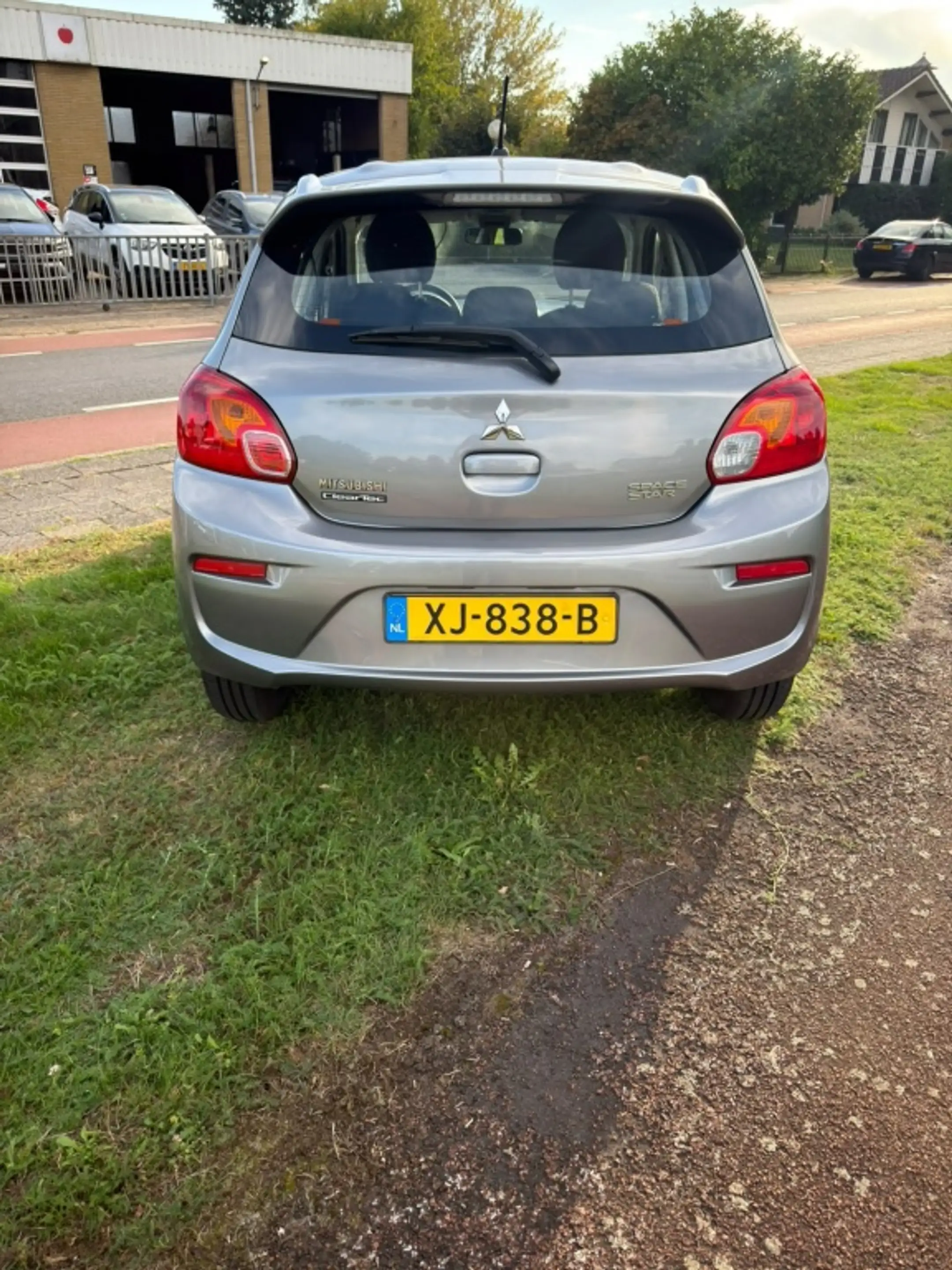 Mitsubishi Space Star 1.0 Cool+ — photo 4