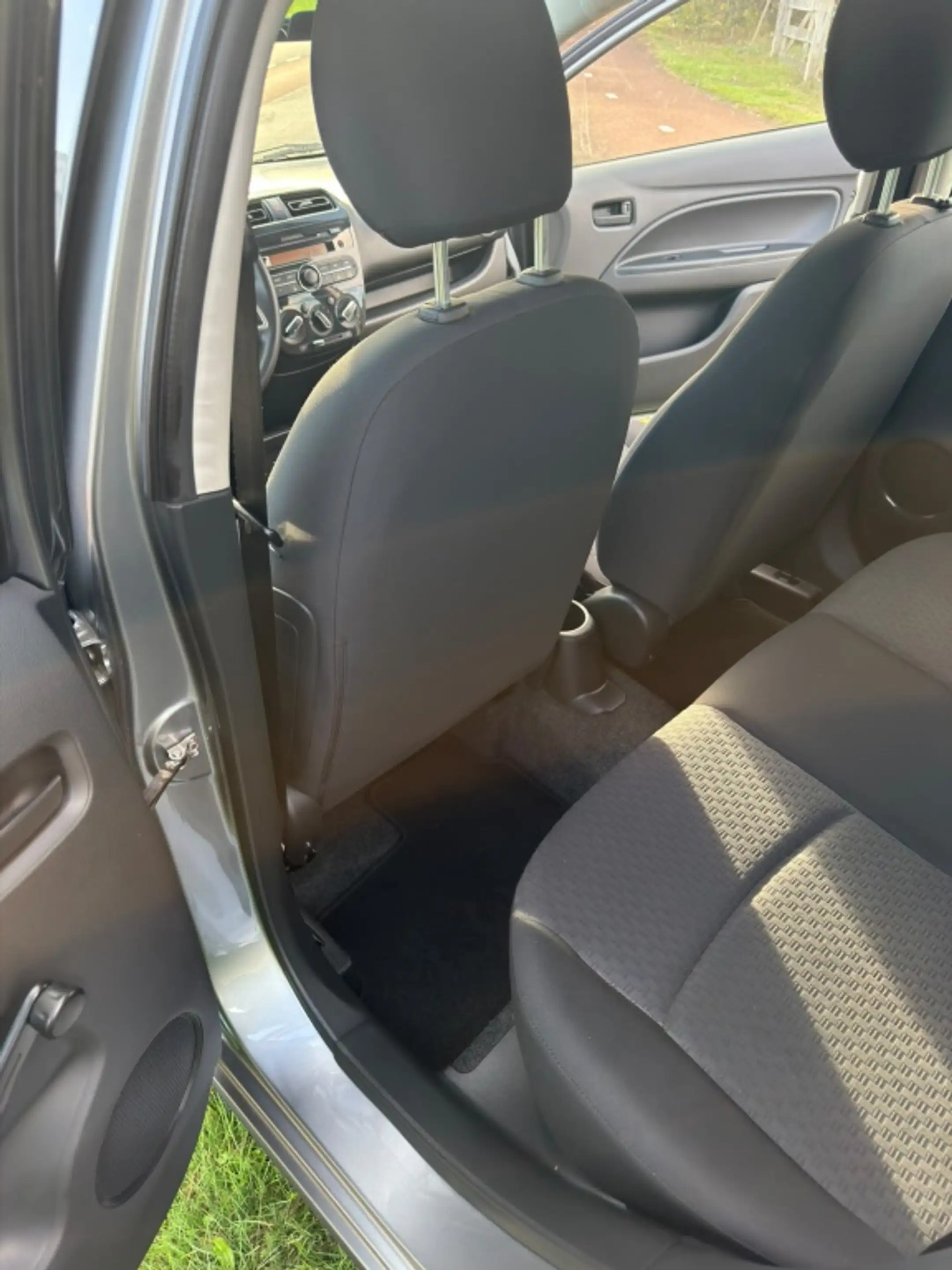 Mitsubishi Space Star 1.0 Cool+ — photo 13