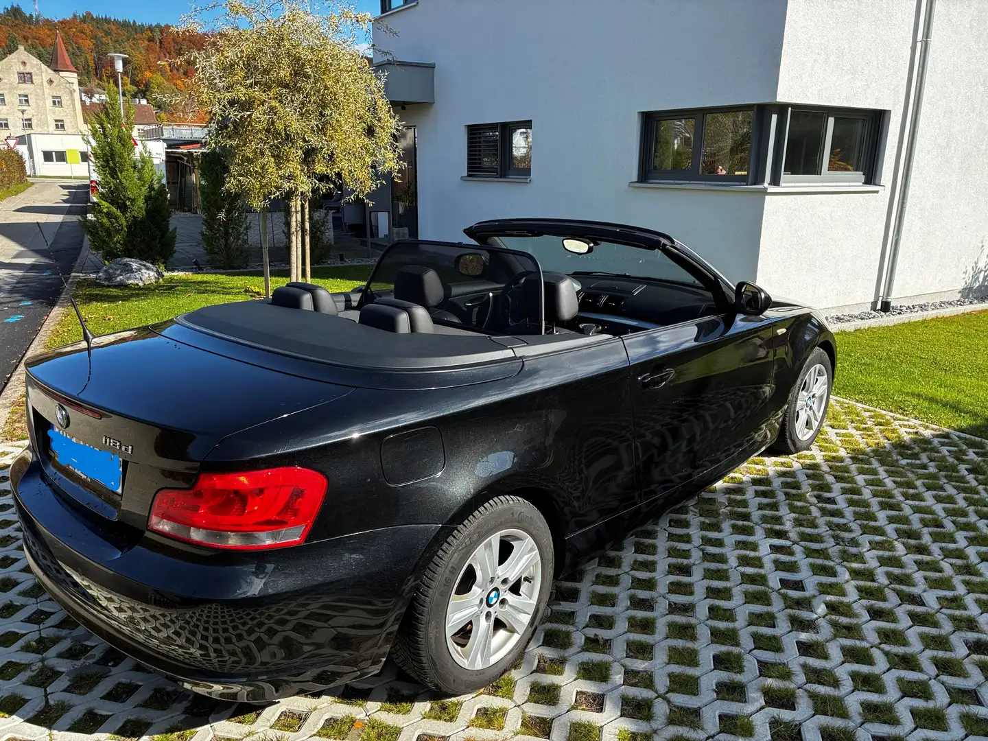 BMW 118 118d Cabrio Schwarz - 1