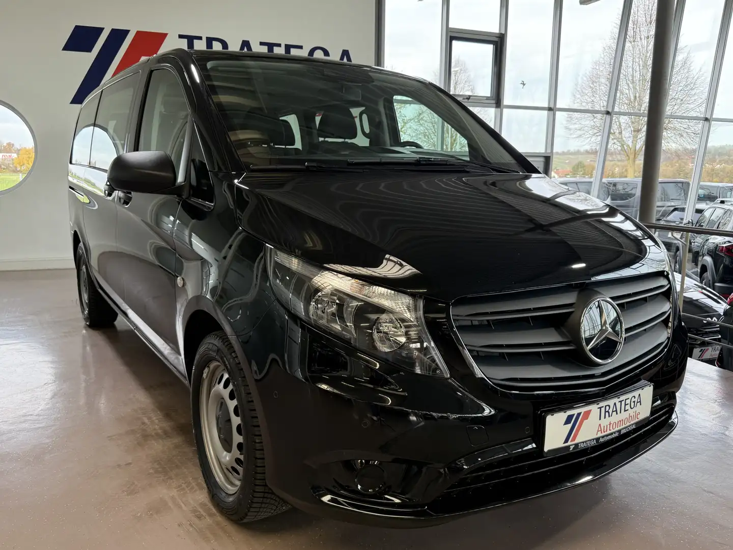 Mercedes-Benz Vito Tourer 116 CDI Pro lang 9-Sitzer AHK CAM TW Noir - 1