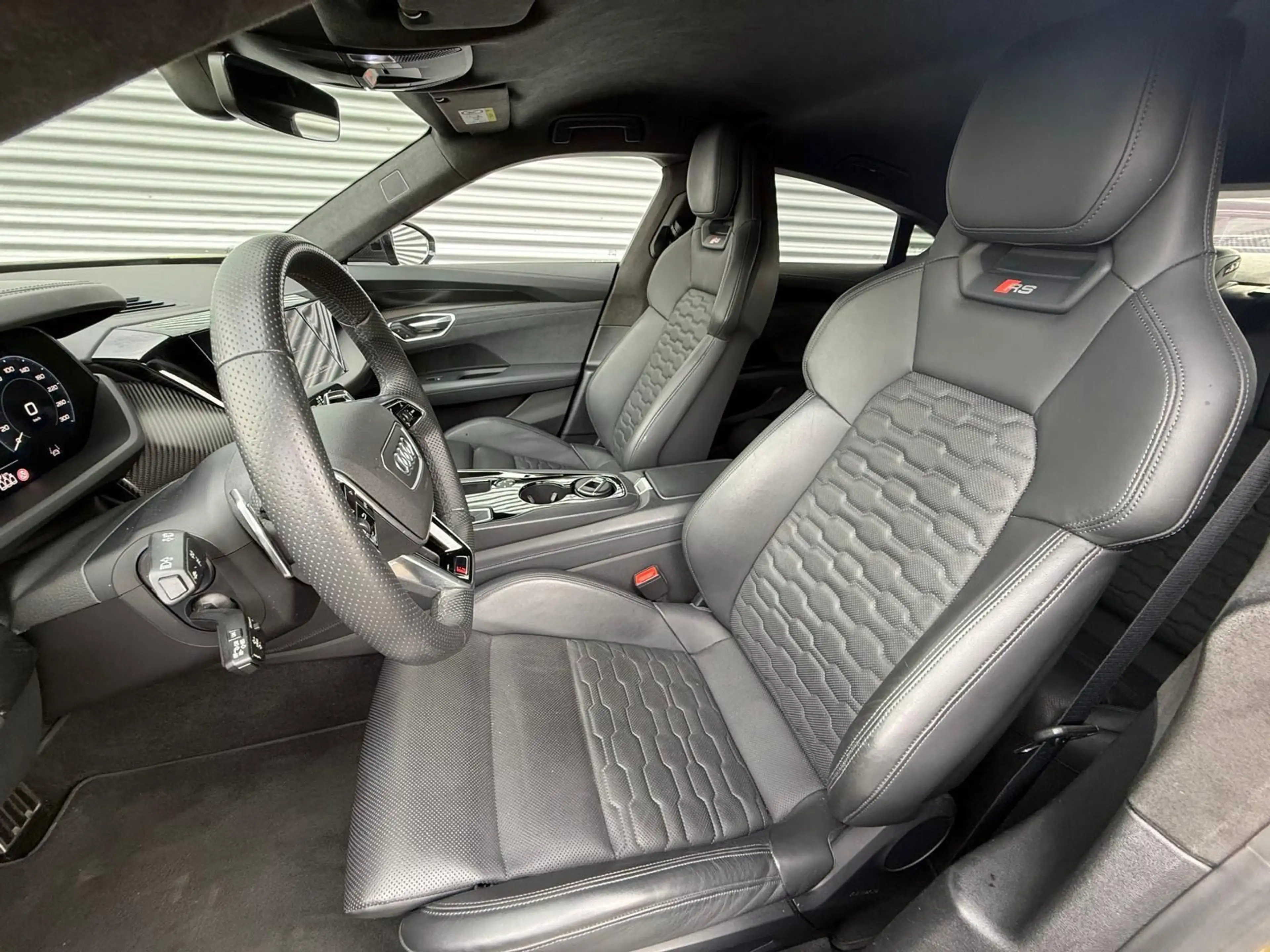 Audi RS e-tron GT +NACHTSICHT+HEAD UP+360°+CARBONDACH — photo 10