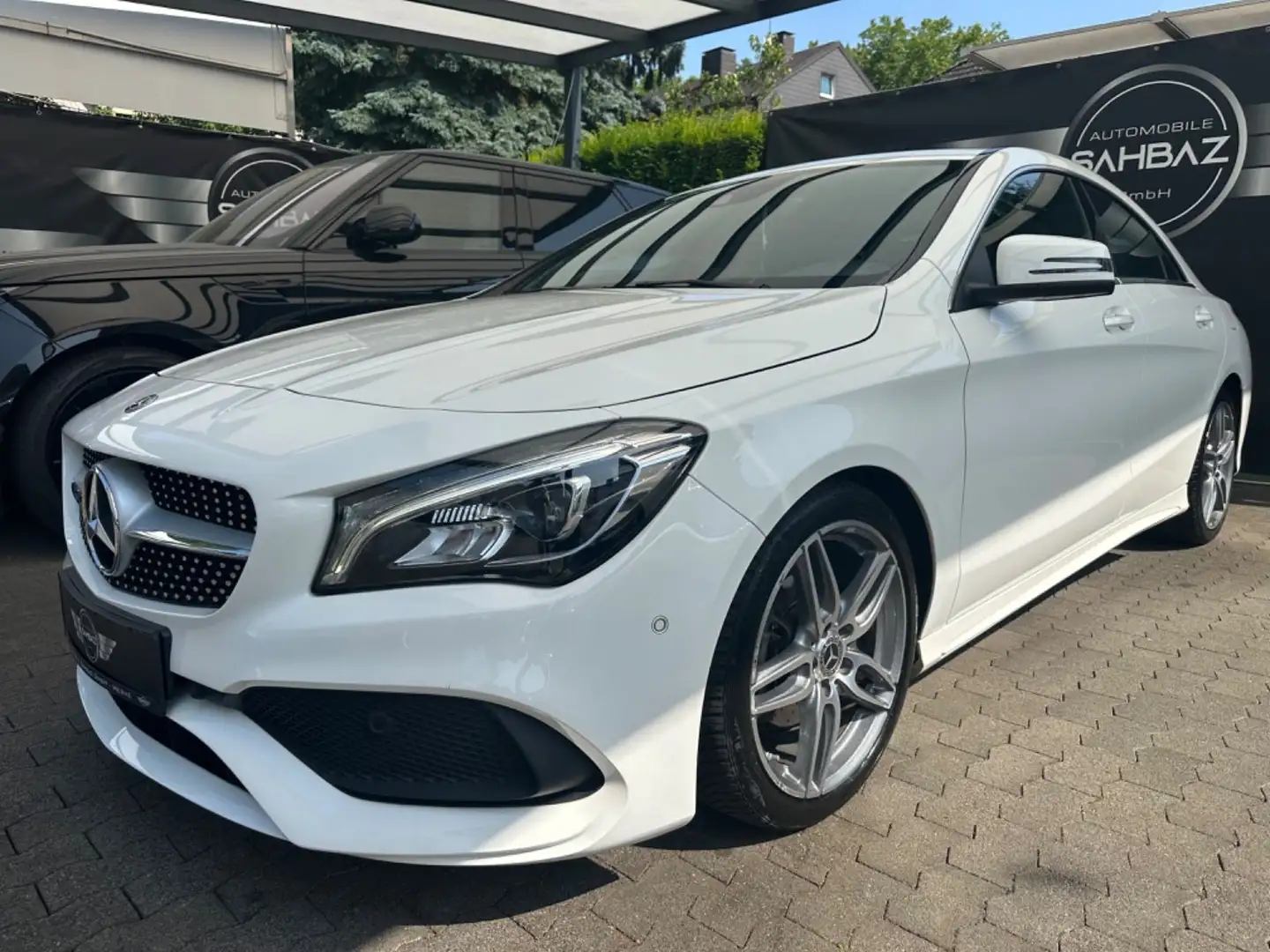 Mercedes-Benz CLA 180 *AMG LINE*LED*NAVIGATION*SHZ*SP.SITZE Білий - 1
