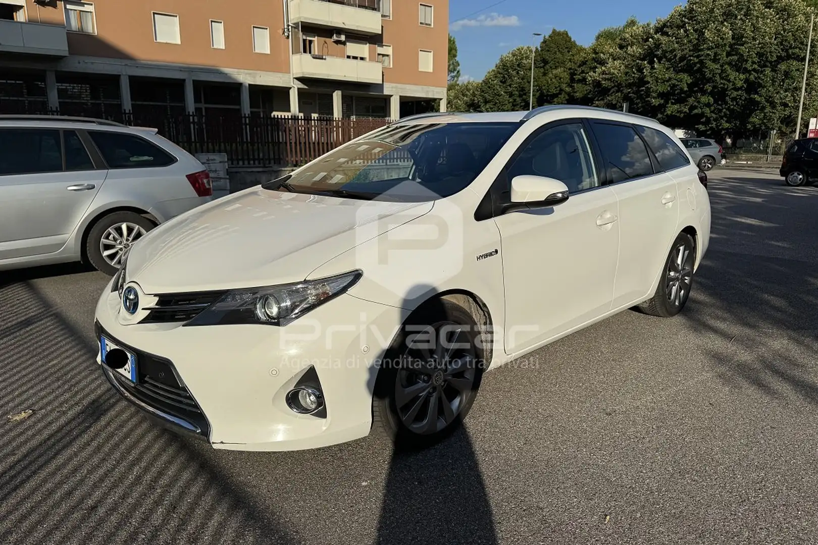Toyota Auris Auris Touring Sports 1.8 Hybrid Lounge Blanc - 1