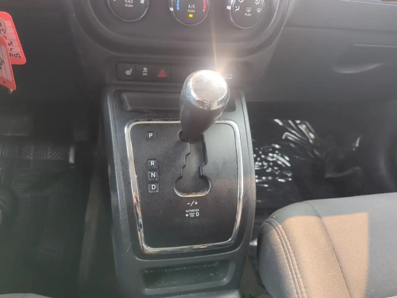 Jeep Patriot снимка Jeep Patriot