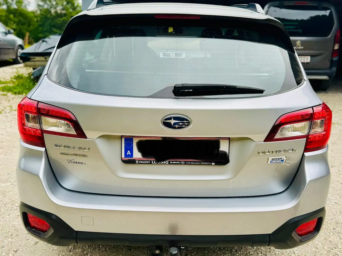 Subaru OUTBACK Outback Touring Wagon 2,0 D Comfort AWD CVT Comfort Silber - 2
