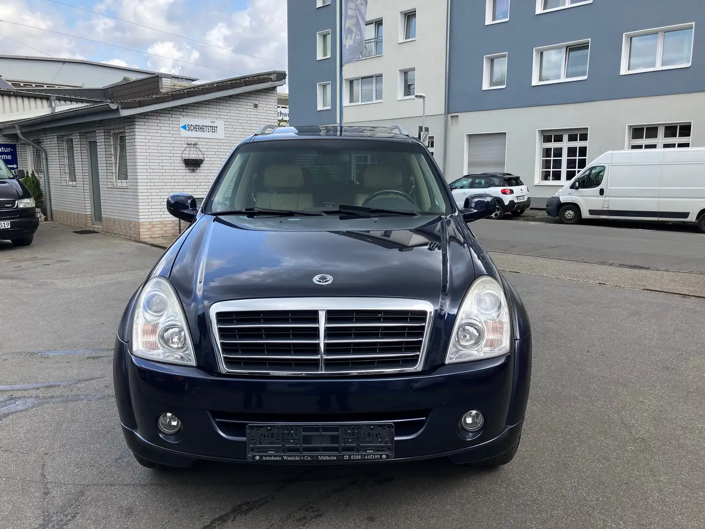SsangYong Rexton RX 270 XVT, AWD, 4x4, Leder, Schiebedach, AHK 3,2T Bleu - 2