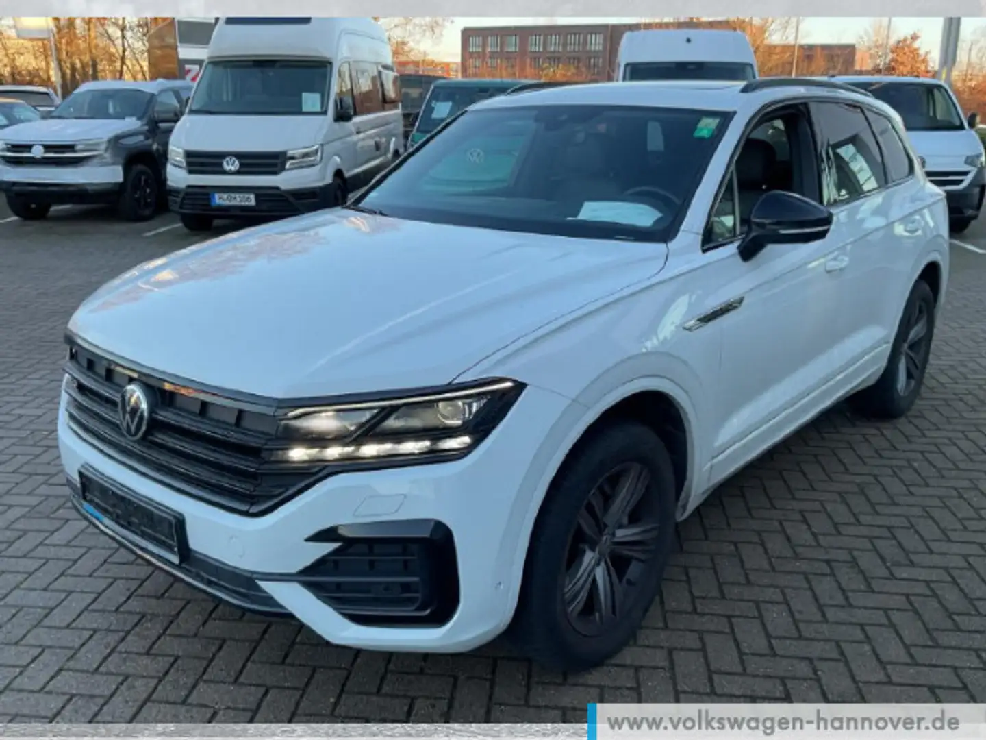 Volkswagen Touareg 3.0 TDI R-Line ACC DigCockpit Navi Kamer Weiß - 2