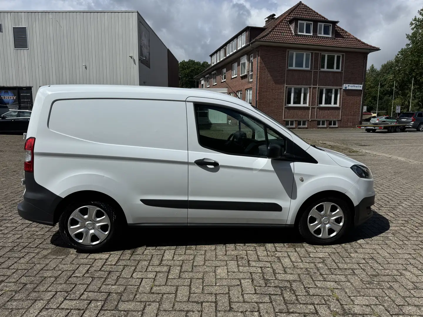 Ford Transit Courier 1.0 Ecoboost HU/AU 08.2027,Inkl 12 Monate Garantie Weiß - 2