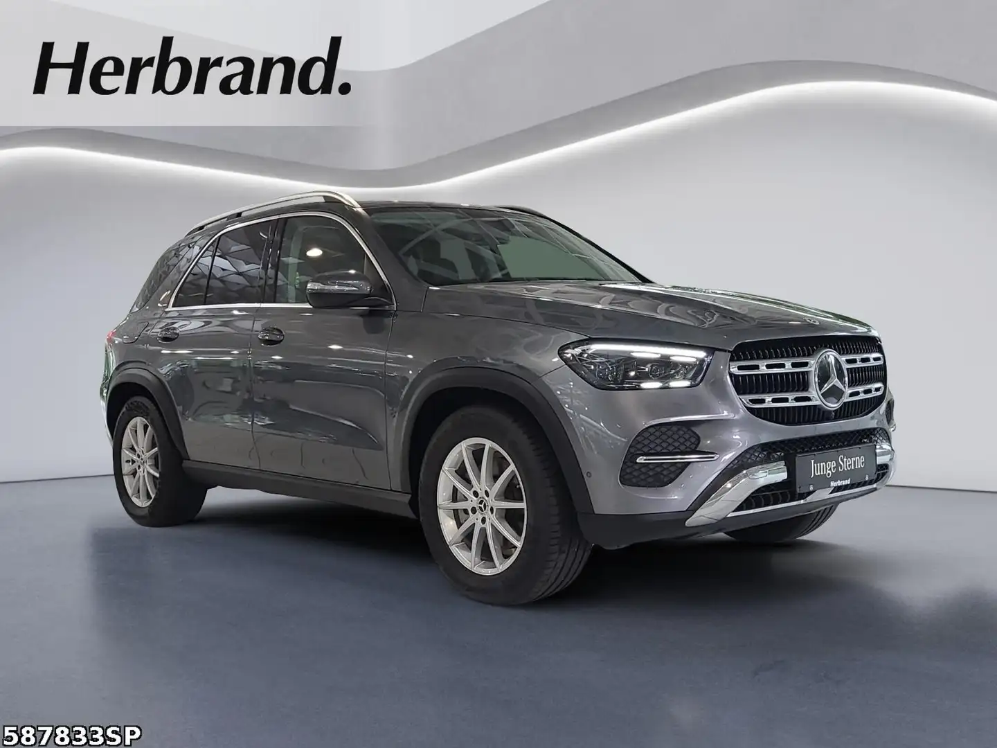 Mercedes-Benz GLE 300 d 4M  Multibeam AHK Pano Airmatic LHZ19" Grau - 2