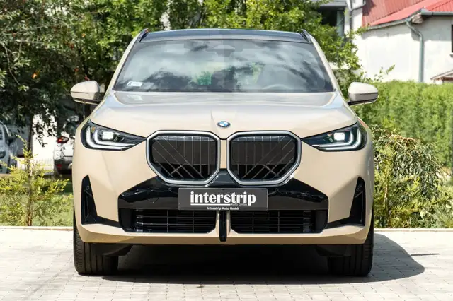 BMW X3 view 2