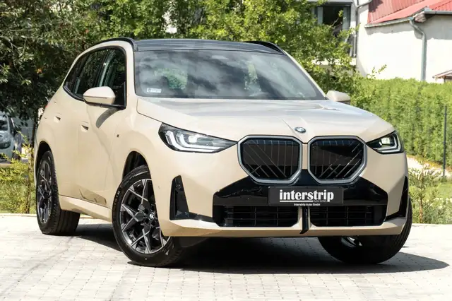 BMW X3 view 3