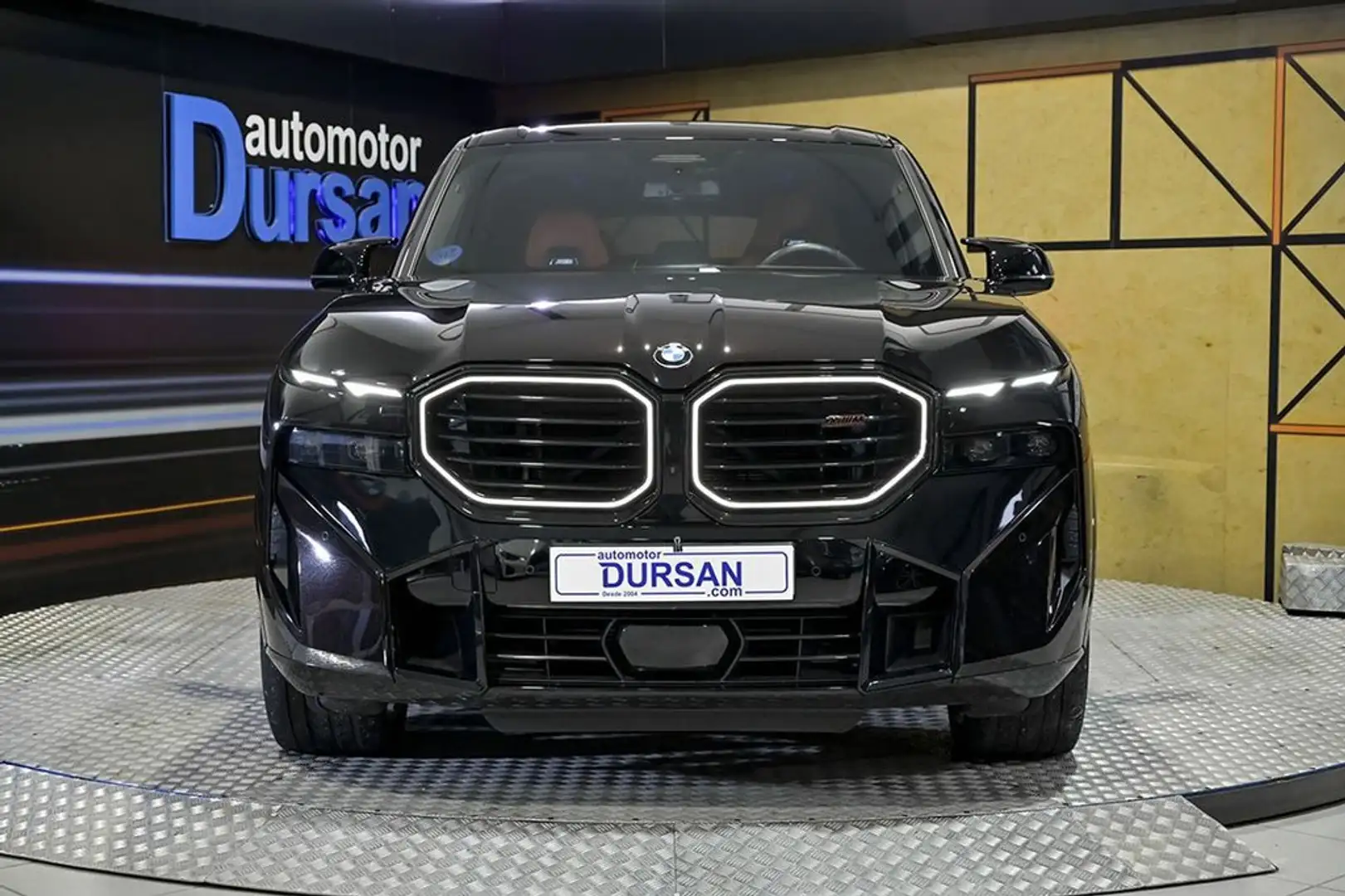 BMW XM 550 kW 748 CV Label Red Violett - 2