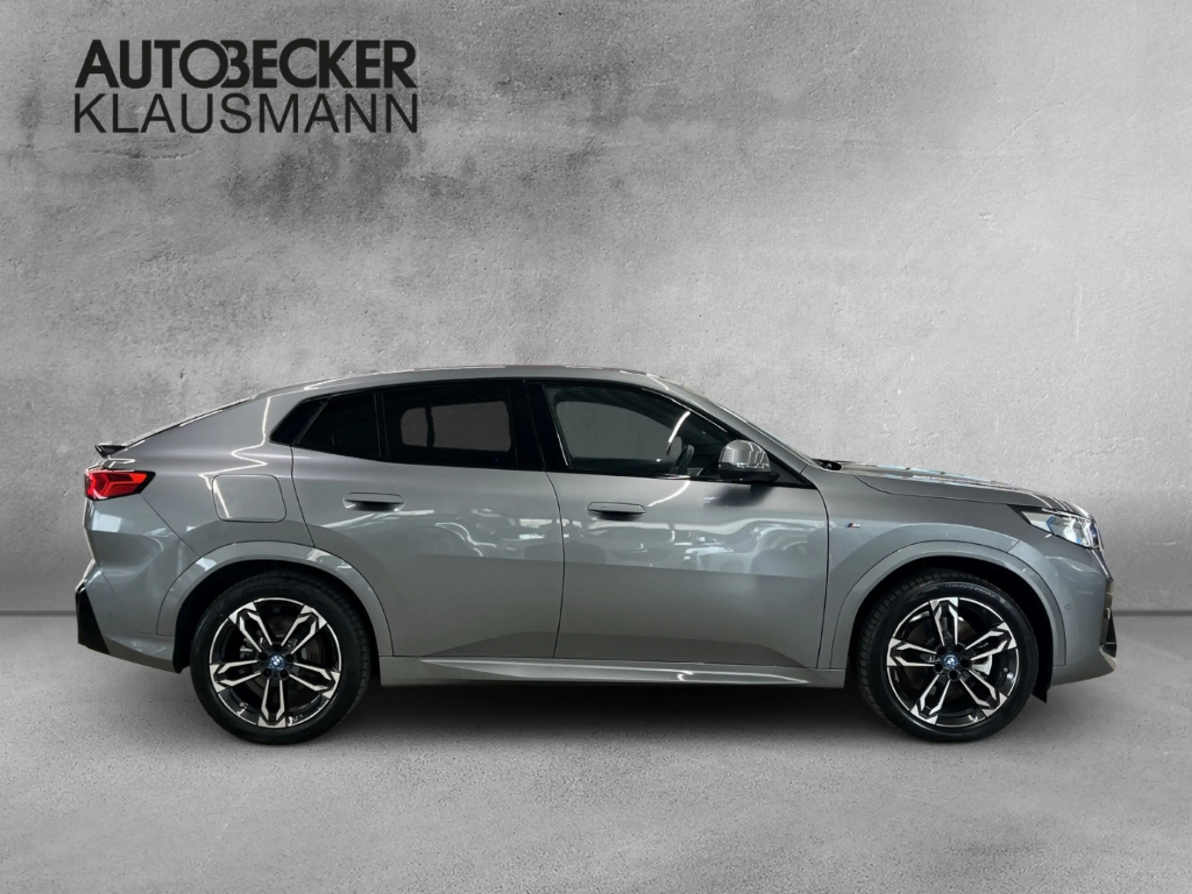 BMW X2 xDRIVE30 M SPORT AUTOMATIK LC PROF HuD AHK KAMERA — photo 4