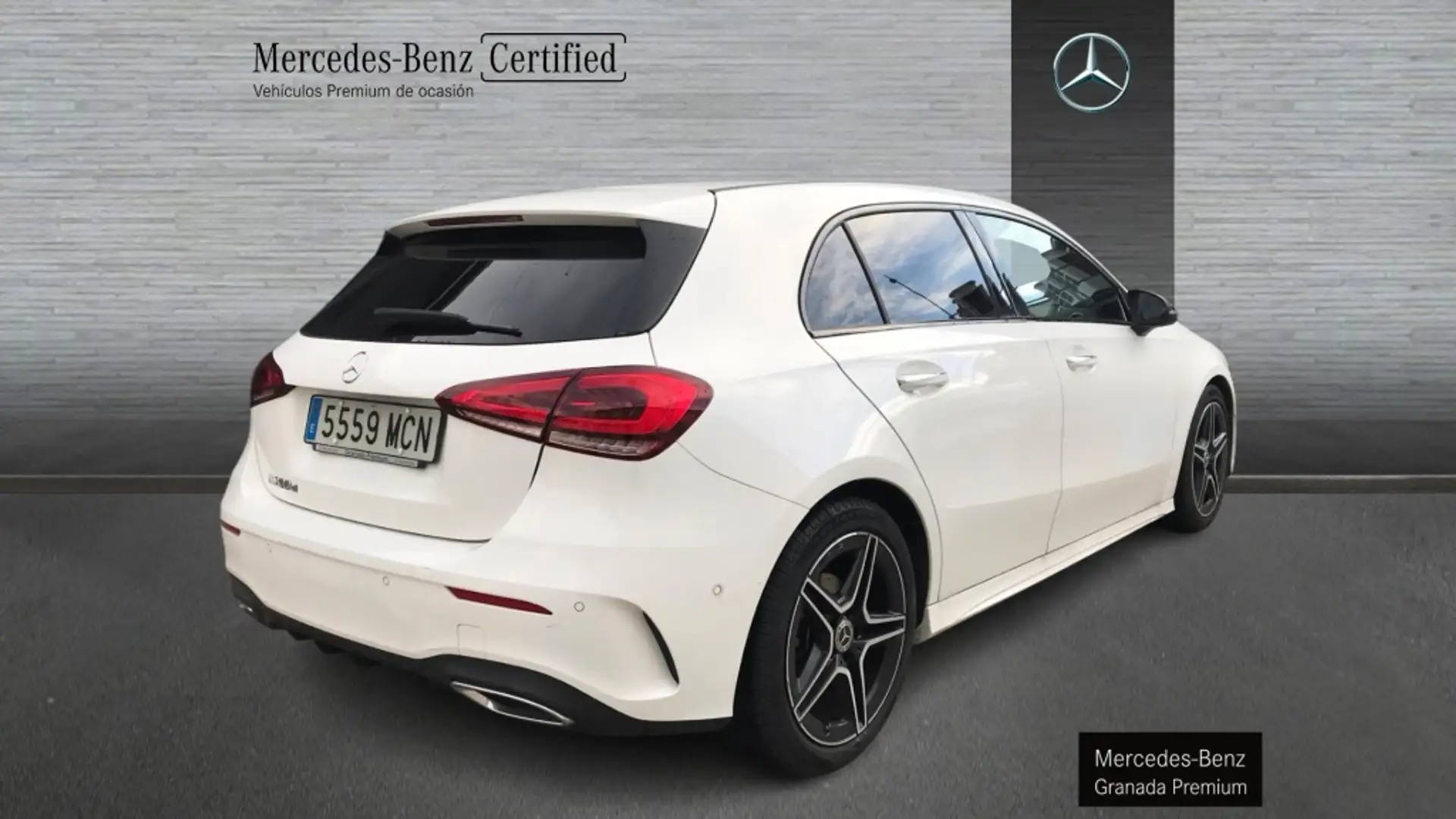 Mercedes-Benz A 200 -CLASS D AMG LINE Blanco - 2