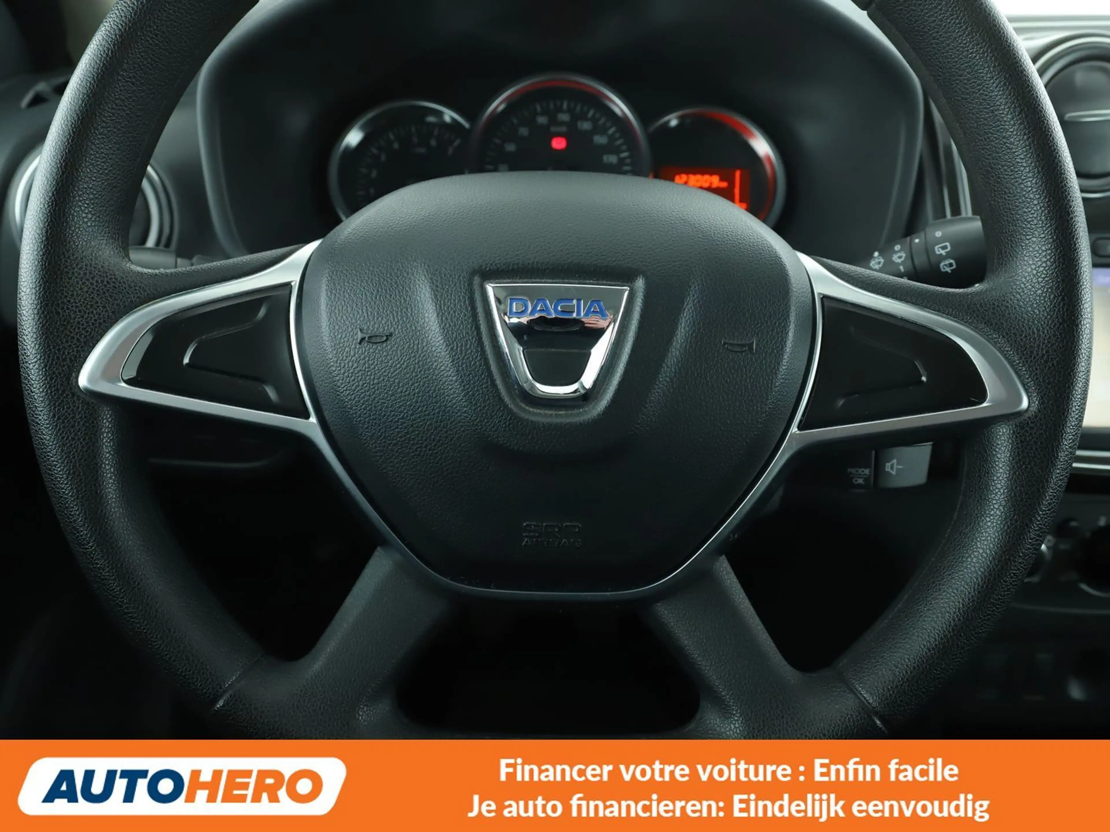 Dacia Logan 0.9 TCe Comfort — photo 5