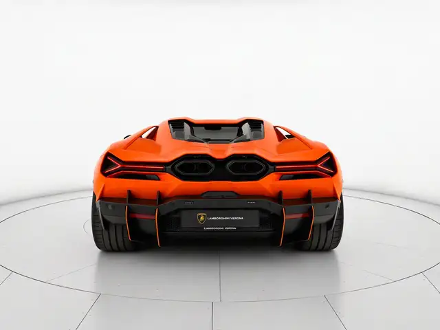 Lamborghini Revuelto view 5