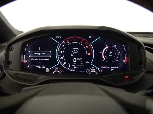 Lamborghini Revuelto view 10