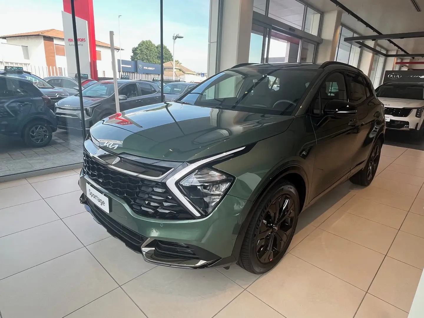 Kia Sportage HEV 1.6 Full Hybrid 210cv AT6 SPECIAL EDITION Groen - 2