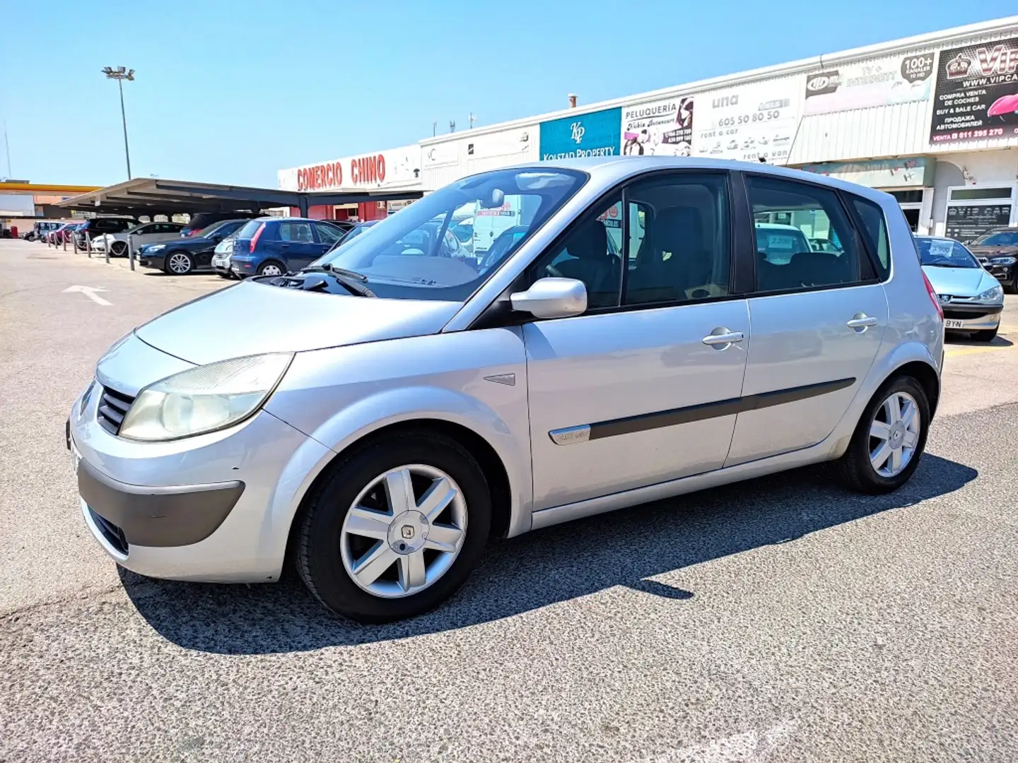 Renault Scenic II 2.0 Luxe Dynamique 136 Silber - 2