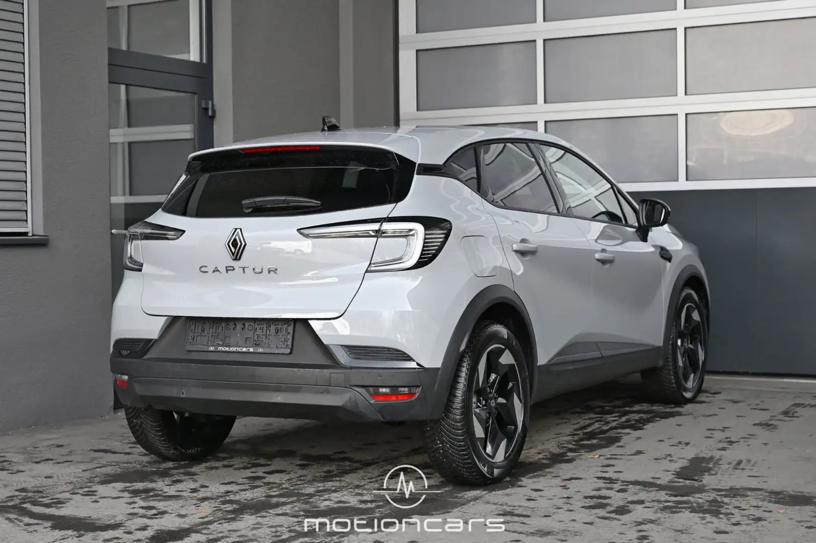 Renault Captur II 1.3 TCe 140 Mild-Hybrid Techno GPF  Pickerl NEU Grau - 2