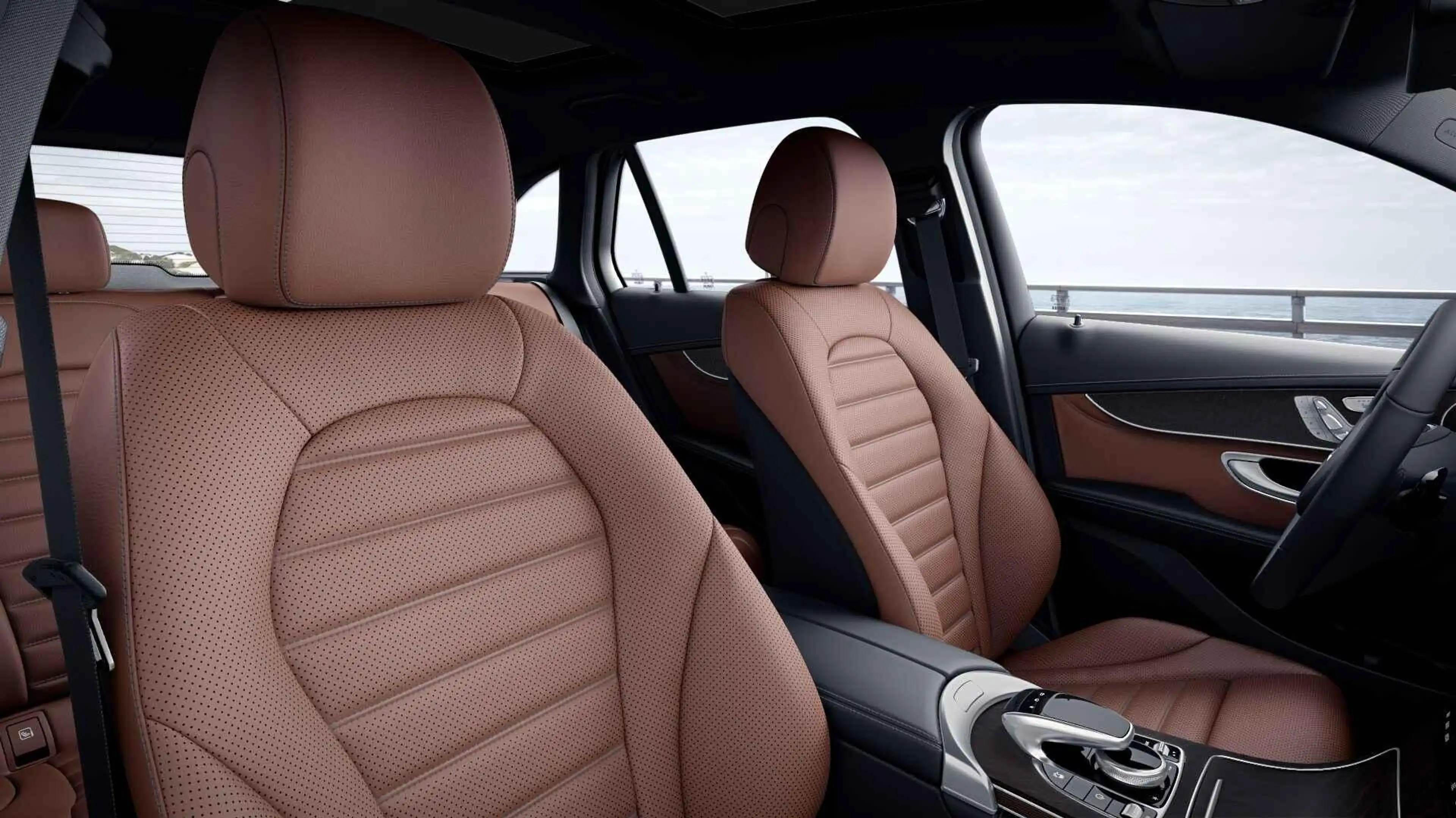 Mercedes-Benz GLC 250 4MATIC Premium Plus | Trekhaak | Panoramadak | Sto — photo 7