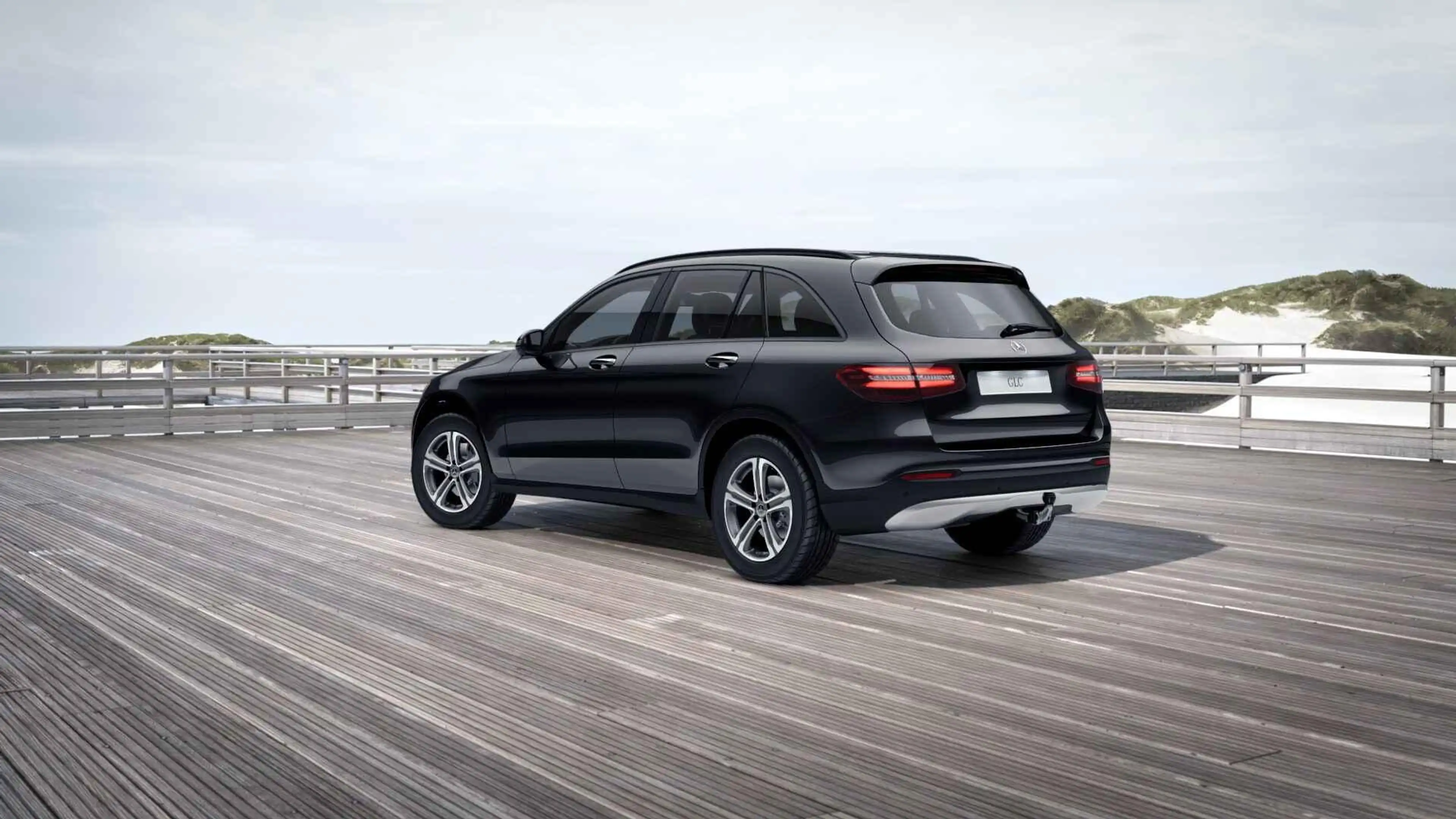 Mercedes-Benz GLC 250 4MATIC Premium Plus | Trekhaak | Panoramadak | Sto — photo 11