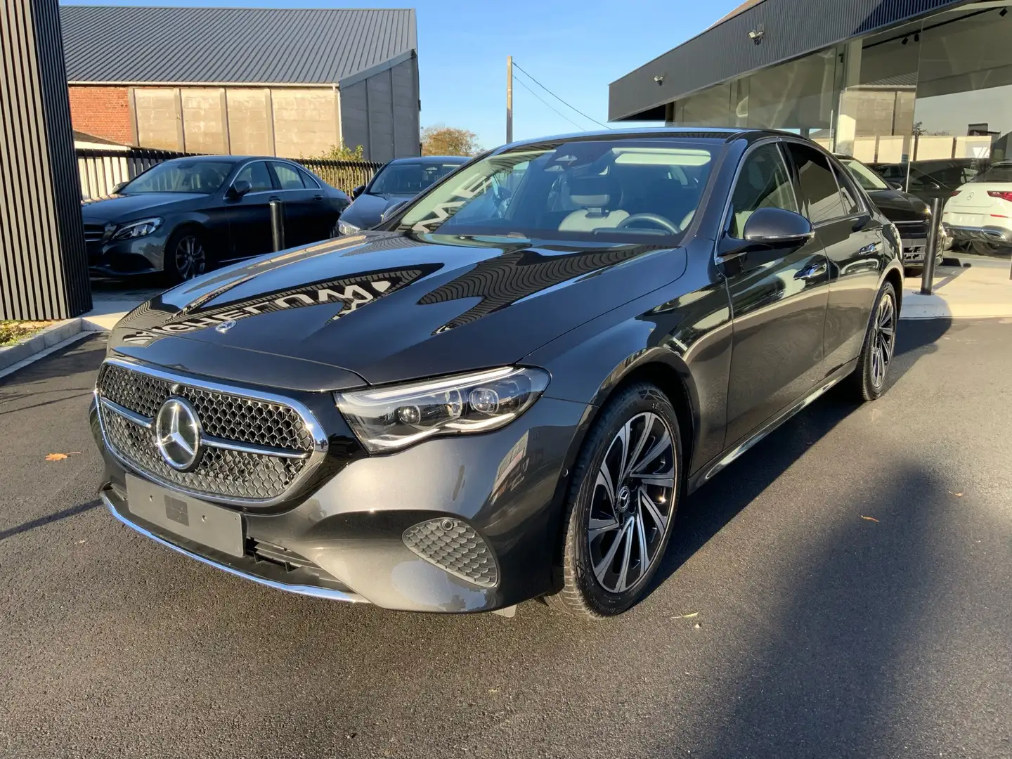 Mercedes-Benz E 300 de AVANTGARDE Gris - 2