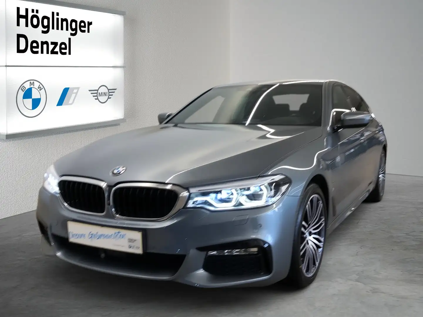 BMW 530 530e iPerformance Modrá - 2