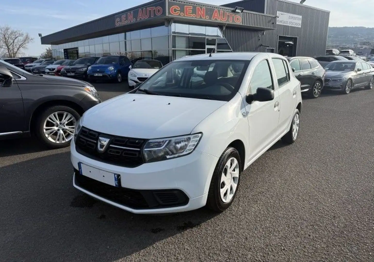 Dacia Sandero 1.0 SCE 75CH Weiß - 1