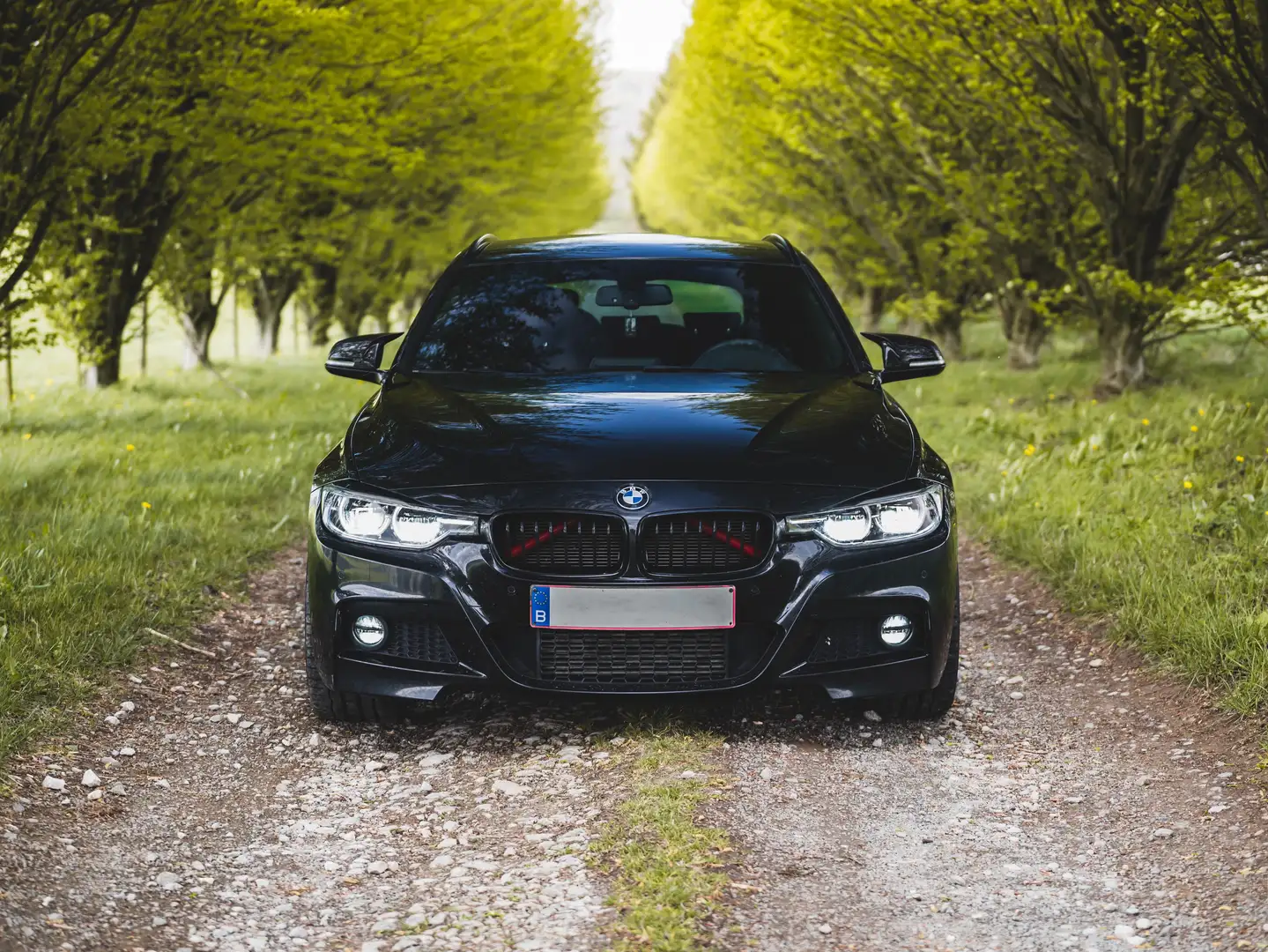 BMW 318 318d Touring Aut. Edition M Sport Shadow Noir - 1