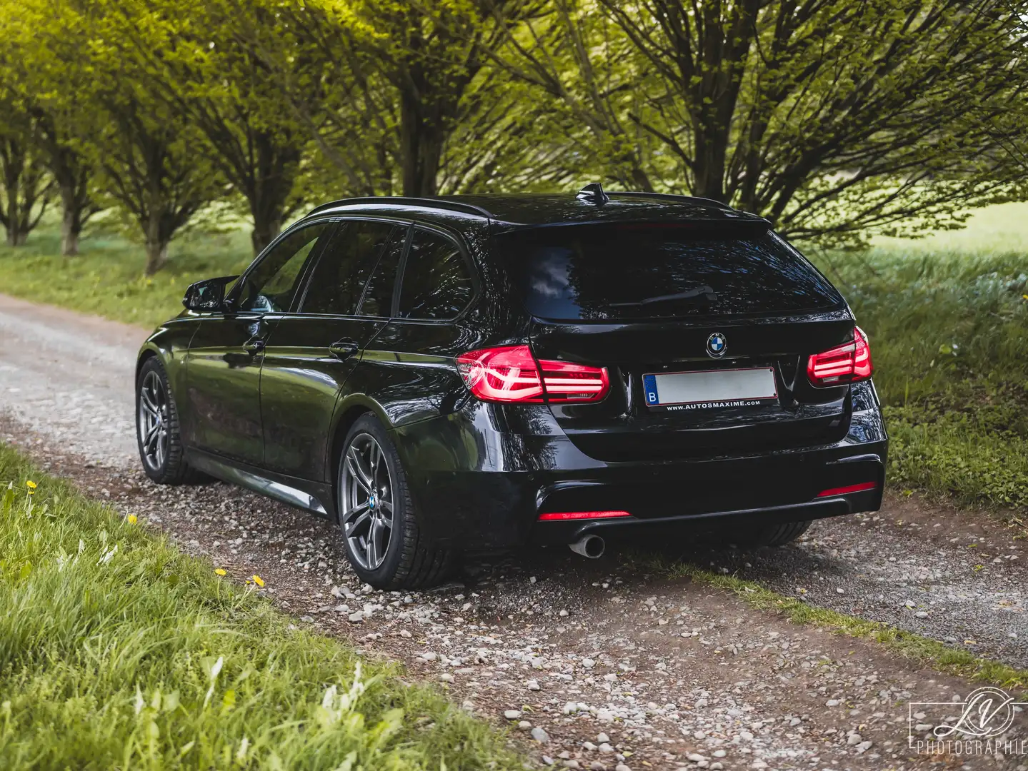BMW 318 318d Touring Aut. Edition M Sport Shadow Noir - 2