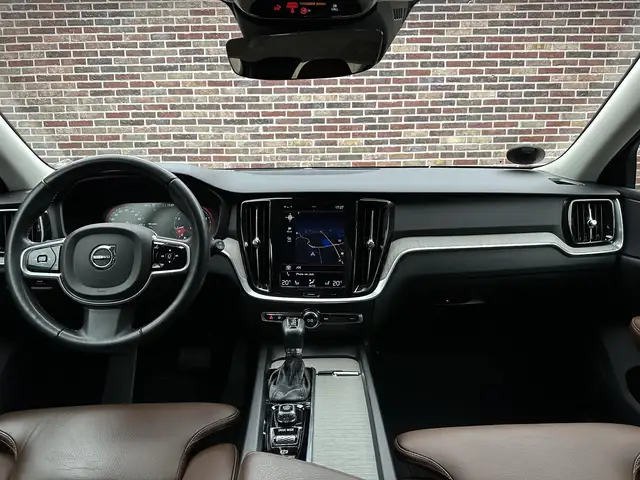 Volvo V60 view 11