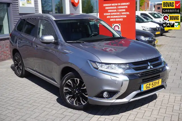 Mitsubishi Outlander 2.0 PHEV / 360 Camera / Leder / Stuur en stoelverw