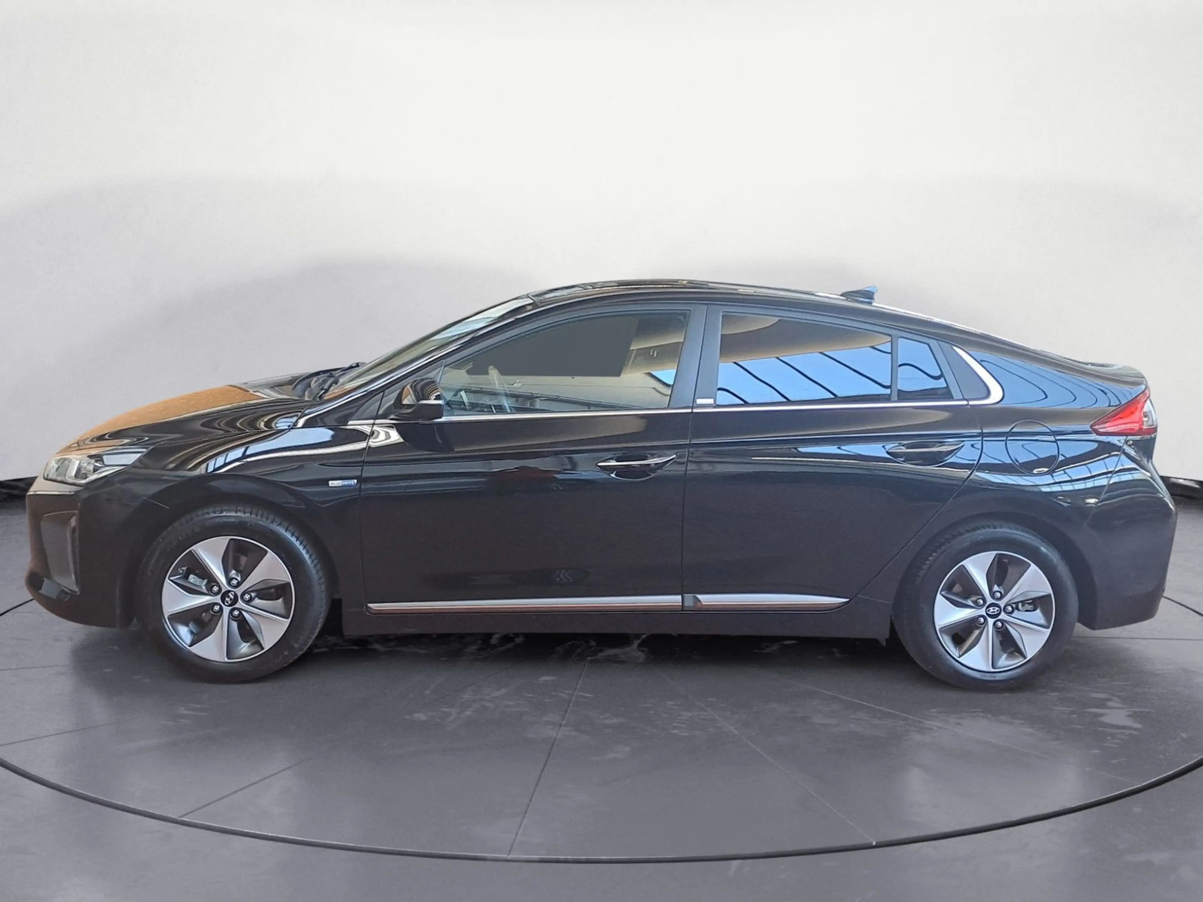 Hyundai IONIQ Ioniq Premium Elektro — photo 2
