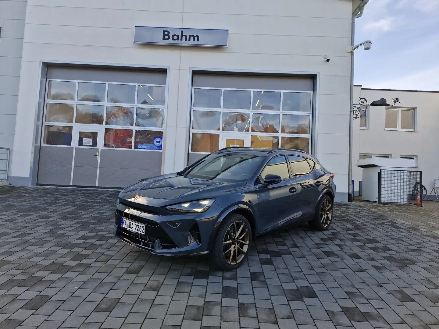 CUPRA Formentor VZ 2.0 TSI 245 kW 4Drive, Navi, AHK Vorbereitung Blau - 1
