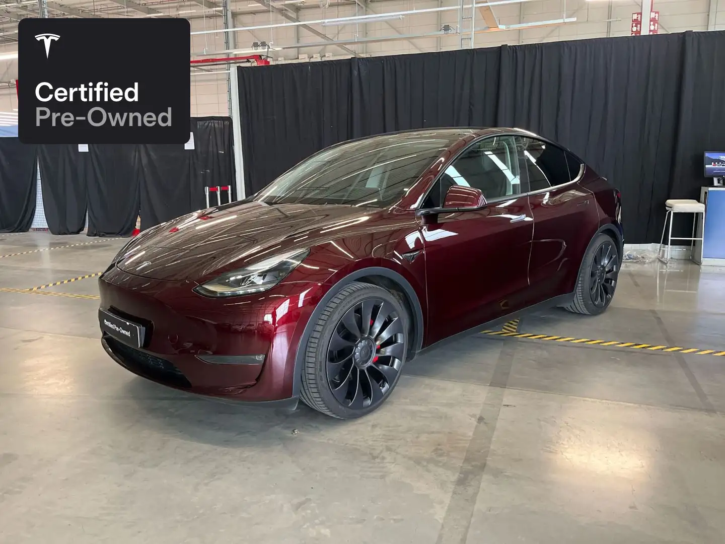 Tesla Model Y Performance "Certified Pre-Owned" Rood - 1