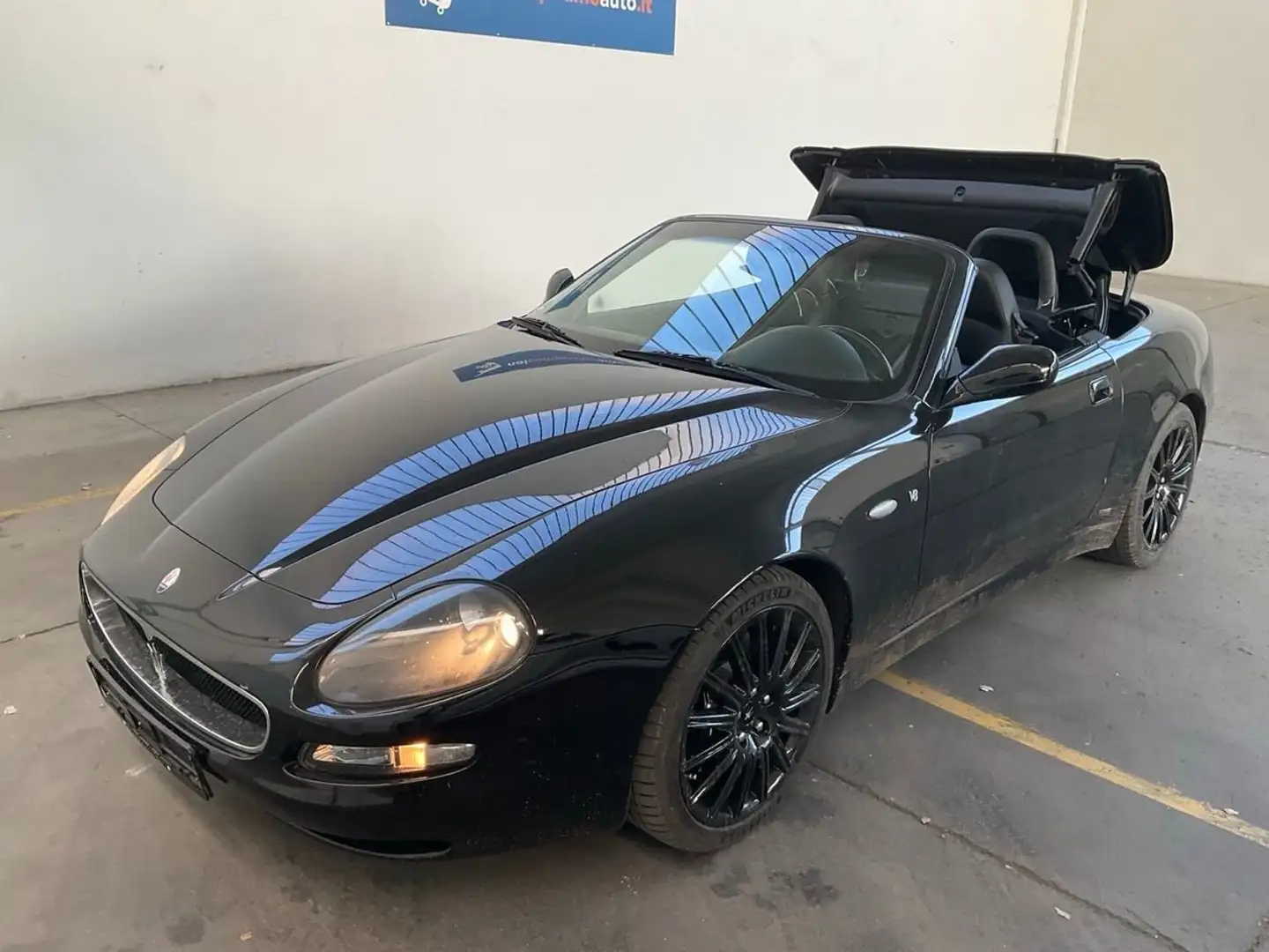 Maserati Spyder Spyder GT Siyah - 1